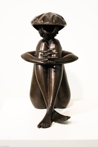 F.E. McWilliam, Girl in a Cloth Cap, 1978, Bronze, 46 x 36 x 26 cm