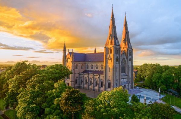 Armagh-streams-six-day-Home-of-St-Patrick-Festival-to-the-world-2-700x396