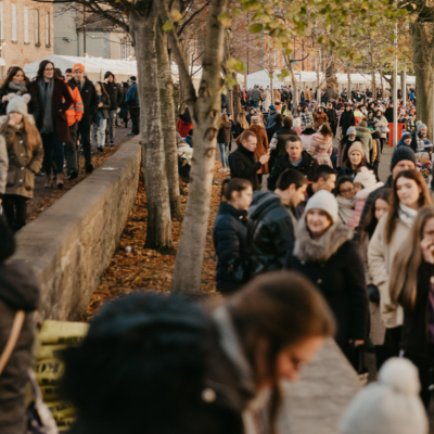 Crowd at AGF market