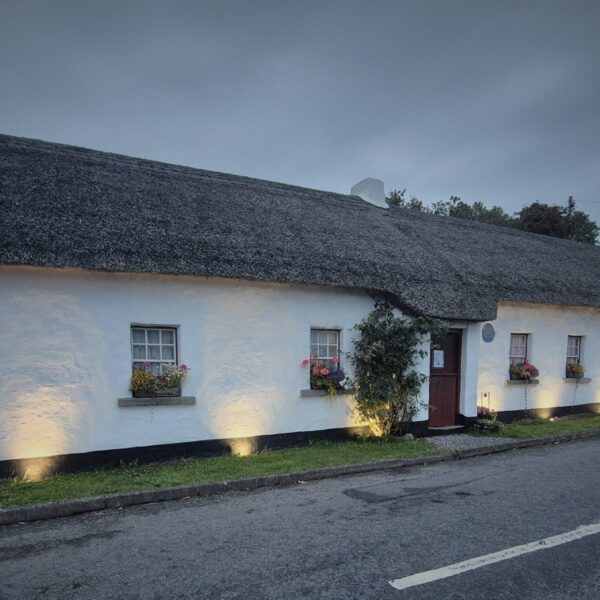 DanWinter'sCottage_HalloweenEvent