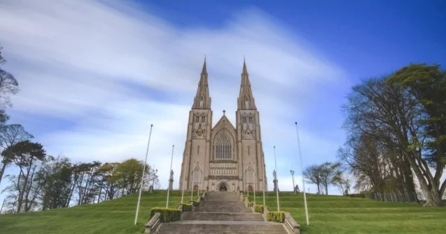 Blue skies with a cathedral view ☁️ 

📍 St Patrick's (RC) Cathedral, Armagh
📸 Credit to @philiprayphotography for this beautiful shot

Tag us in your captures using #VisitArmagh
__________________________________________________

#discovernorthernireland #discoverireland #cathedrals #cathedralcity